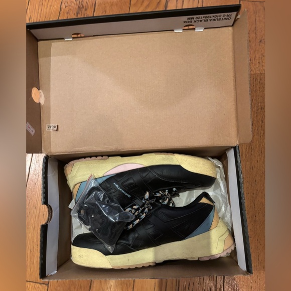 Onitsuka Tiger Delegation EX 'Black/Black Yellow' - Picture 4 of 7